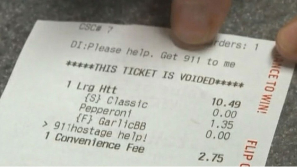 Woman uses Pizza Hut order to save family from hostage situation