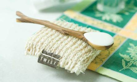 13 natural ingredients to clean anything