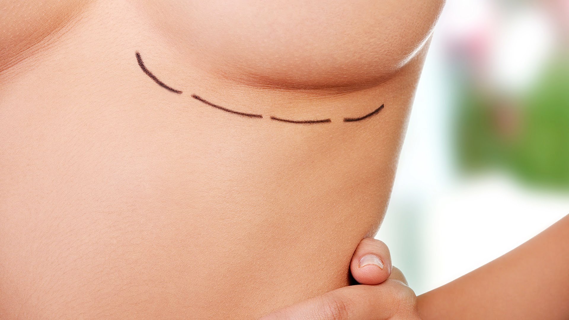 Dissatisfaction with breasts may mean fewer self-checks for cancer