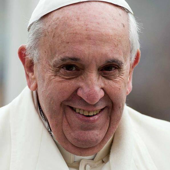 Papa Francisco: Quien se acerca a la iglesia debe encontrar las puertas abiertas