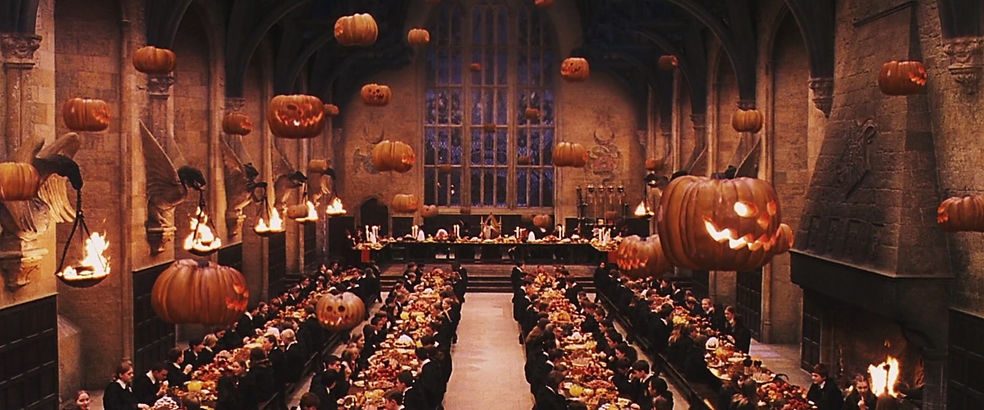   Harry Potter    fans can dinner in Hogwarts this Christmas 