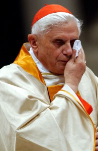 Siempre renuncias, Benedicto! La verdadera causa de la renuncia del Papa