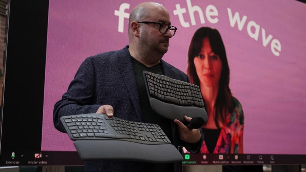 Logitech presenta los teclados ergonómicos Wave Keys