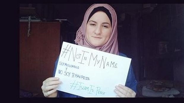 "No en mi nombre": los musulmanes muestran su rechazo a los atentados de París en las redes