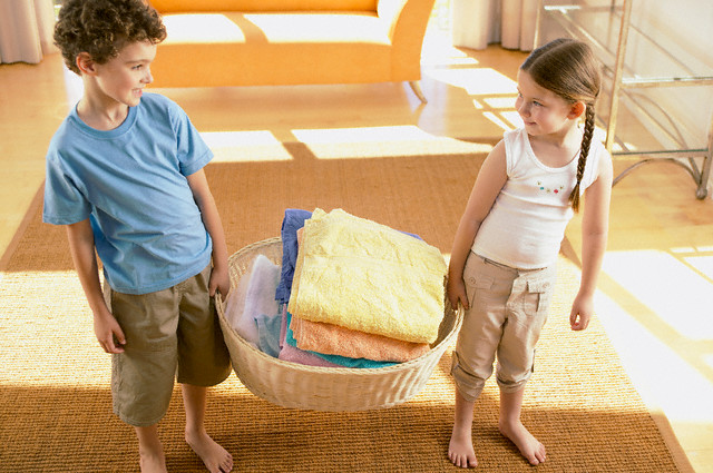 Diez pautas para enseñar a los niños a hacer las tareas de casa