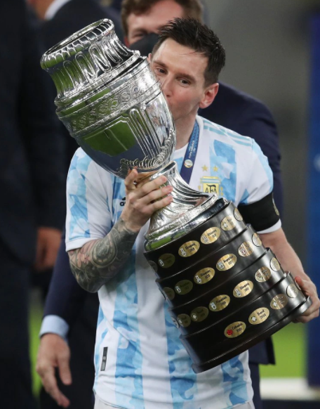 Lionel Messi: el segundo jugador con más títulos de la historia