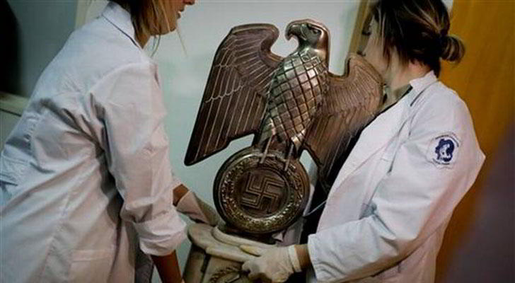 Descubren importante colección de objetos nazis en Argentina