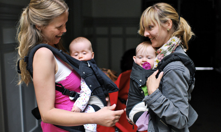 BABIES BEFORE AGE 25 MAY COST WOMEN MORE INCOME