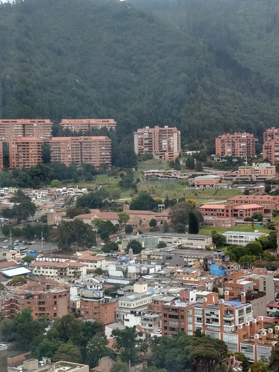 Administradores de propiedad horizontal en Colombia manejan al año más de mil millones de pesos 