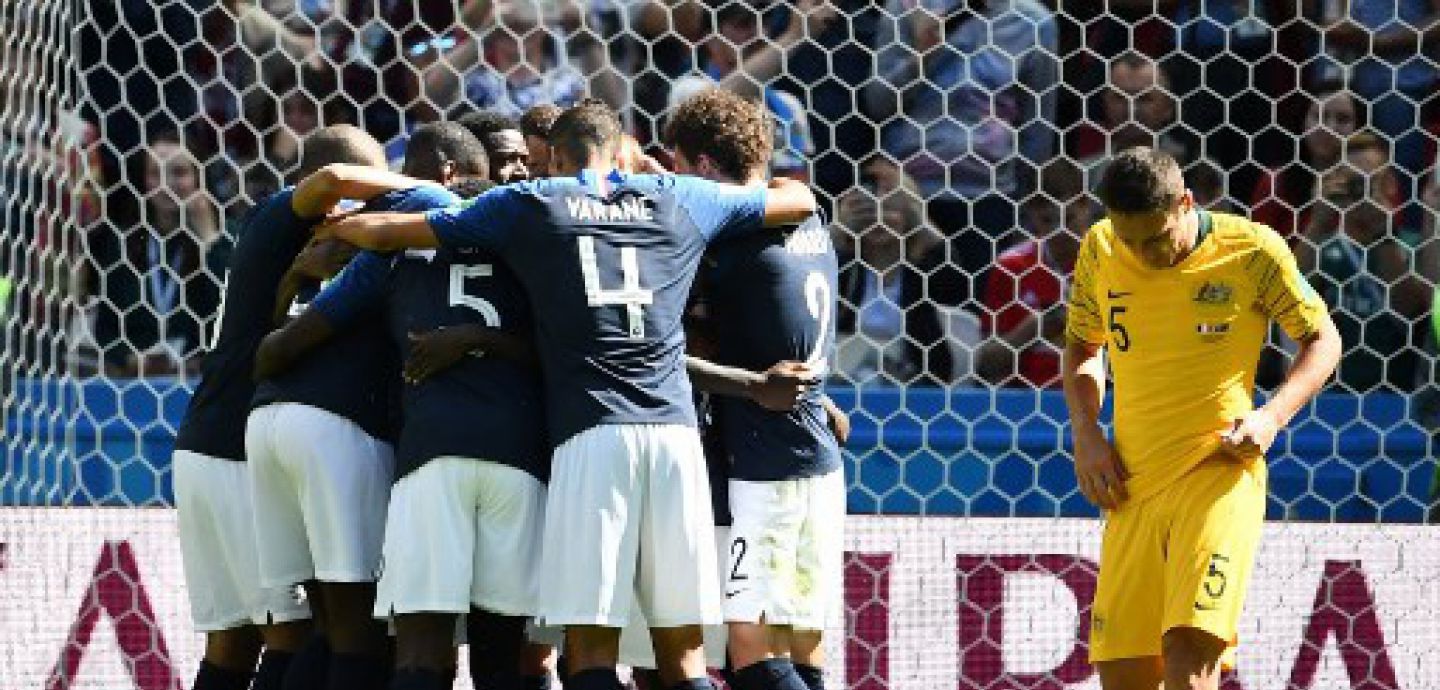 Francia gana a Australia 2-1 en el primer juego del grupo C