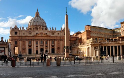 "Llamada del Vaticano" restaura la fe de mujer que perdió a su hijo