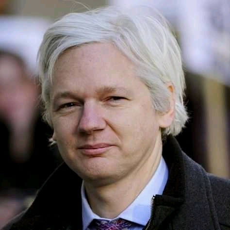 El comentario. Assange libra extradición