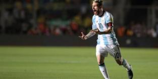 Messi anota furioso golazo de tiro libre a Colombia
