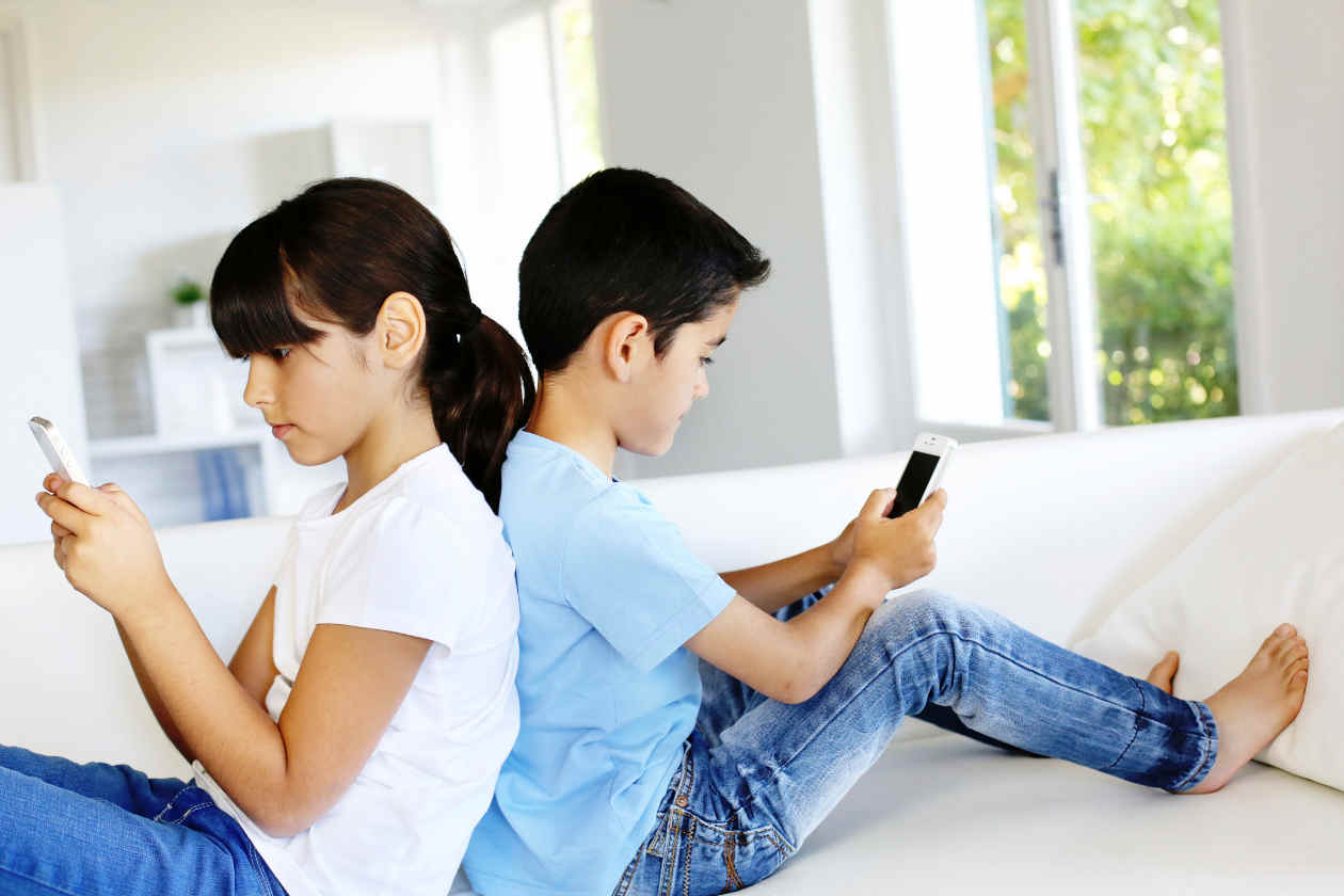 8 preguntas que los padres hacen sobre la relación de sus hijos y la tecnología