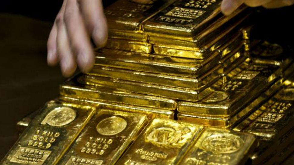 Obreros hallaron lingotes de oro valuados en    1 millón al demoler una vieja vivienda