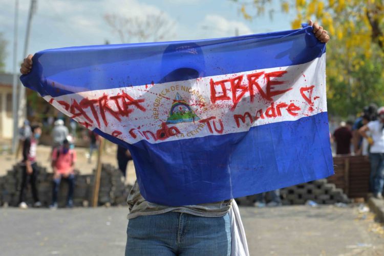 Régimen nicaragüense aleja a la prensa privada de noticias del país
