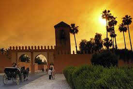 http://www.holiday-morocco-tours.com/12-days-tour-from-casablanca-to-desert/