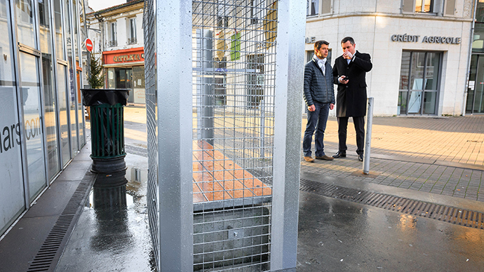 Anti-homeless cages installed around benches in French city 