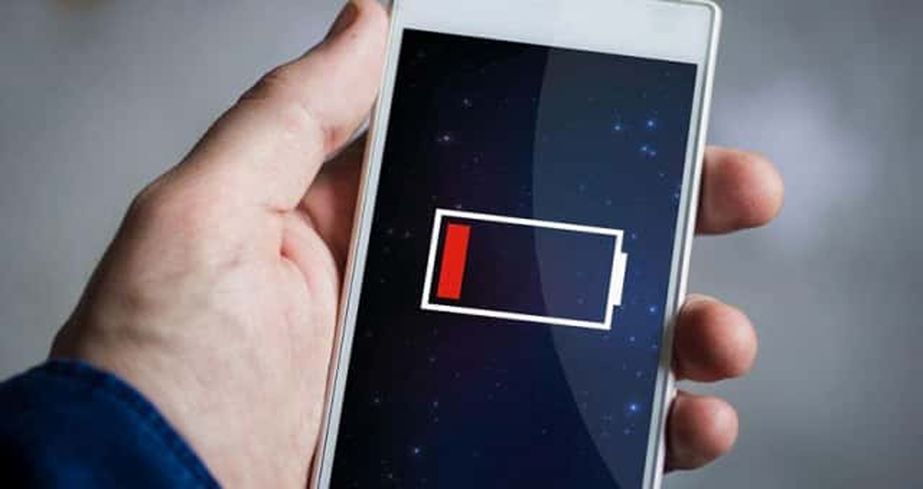 Los tres hábitos que destrozan la batería de tu celular