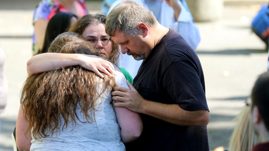 10 dead after shooting at Oregon community college