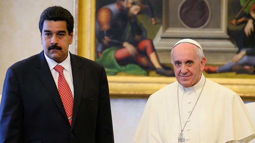 Maduro presiona al Papa Francisco y le pide una respuesta "iluminada"