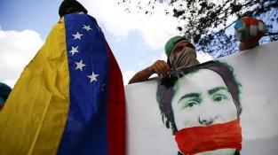 Maduro ante la haya por delitos de lesa humanidad