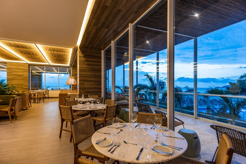 Eleva tus sentidos y explora la esencia Caribe en 1525 Restaurante