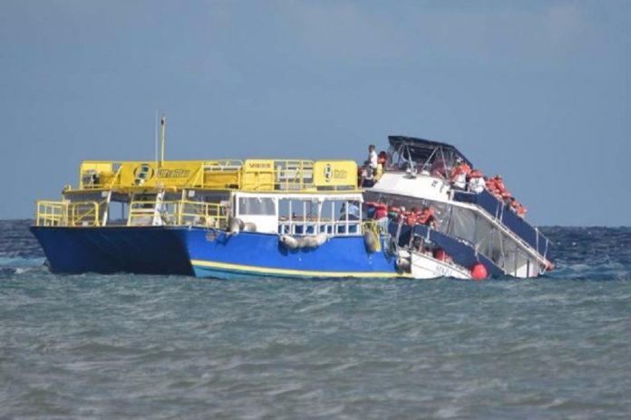Aumentan a trece las víctimas del naufragio de la embarcación turística