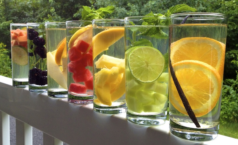 5 Maneras de tomar suficiente agua durante el día