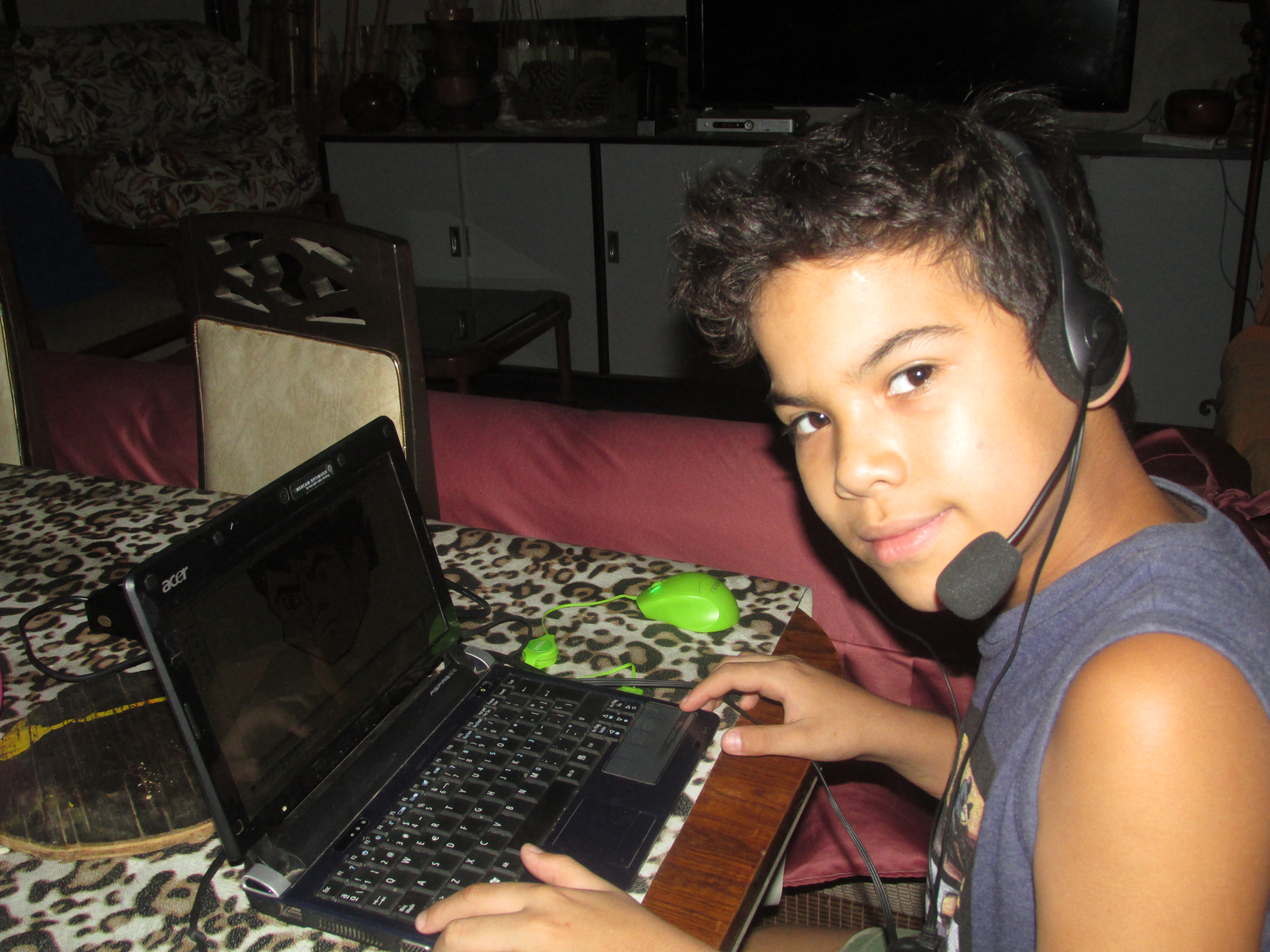 Ezequiel Miqueas Piriz el niño Prodigio de tan solo 11 años "Nuevo Youtuber en las redes sociales". 