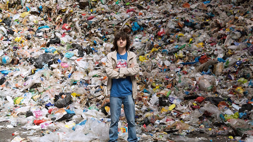 Con apenas 20 Años, este chico inventó una solución para limpiar los océanos