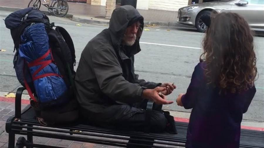 Homeless man found his sister with the help 8 year old kid