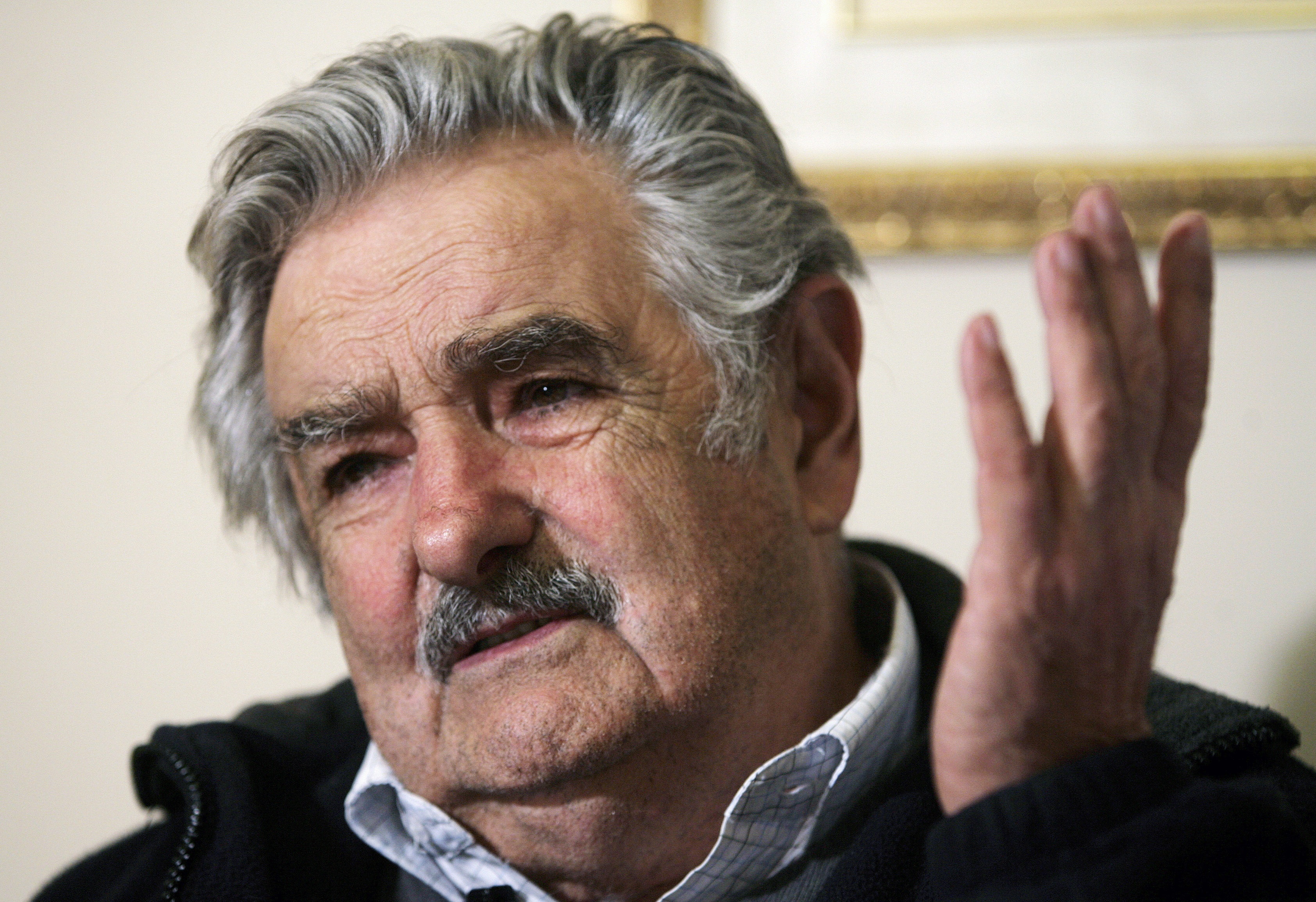 A Mujica le pica la chota