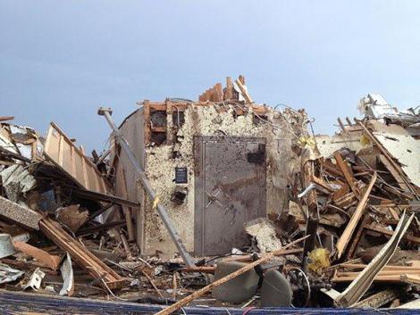 Una bóveda salvó a 22 personas del tornado de Oklahoma