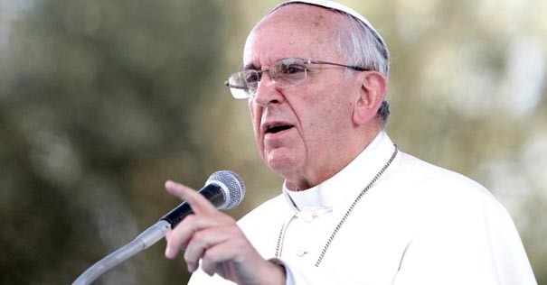 Papa Francisco: "Por celos, se mata con la lengua. Los chismes matan"